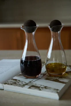 Sagaform 2 Botellas de aceite/vinagre con bola de corcho Nature 35cl, transparente- oscuro Marrón New