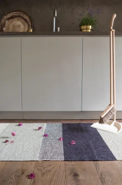 Brita Sweden Afombra de plástico Seasons 70x200 cm, berry (rosa/morado) Púrpura Outlet