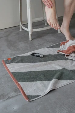 Mette Ditmer Alfombras De Baño<Alfombra de baño Diagonal 50x80 cm, Dark olive Gris