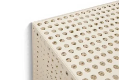 HAY Vitrinas Y Gabinetes|Vitrinas Y Gabinetes<Armario de pared Perforated Cabinet smalll, Eggshell Blanco