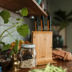 Fiskars Juegos De Cuchillos De Cocina<Bloque de cuchillos en bambú con 3 cuchillos Functional Form, 4 piezas MarrónNegro