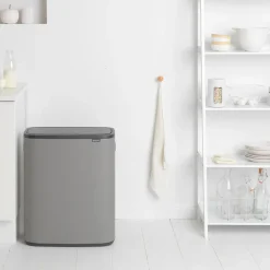 Brabantia Bo touch bin 60 L, Mineral concrete grey Gris Outlet