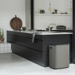 Brabantia Bo touch bin 60 L, Mineral concrete grey Gris Outlet