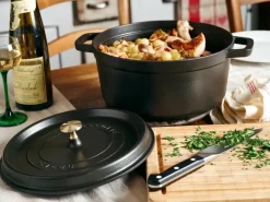 STAUB Cacerola de hierro fundido La Cocotte redonda 12,6 L, Negro Discount