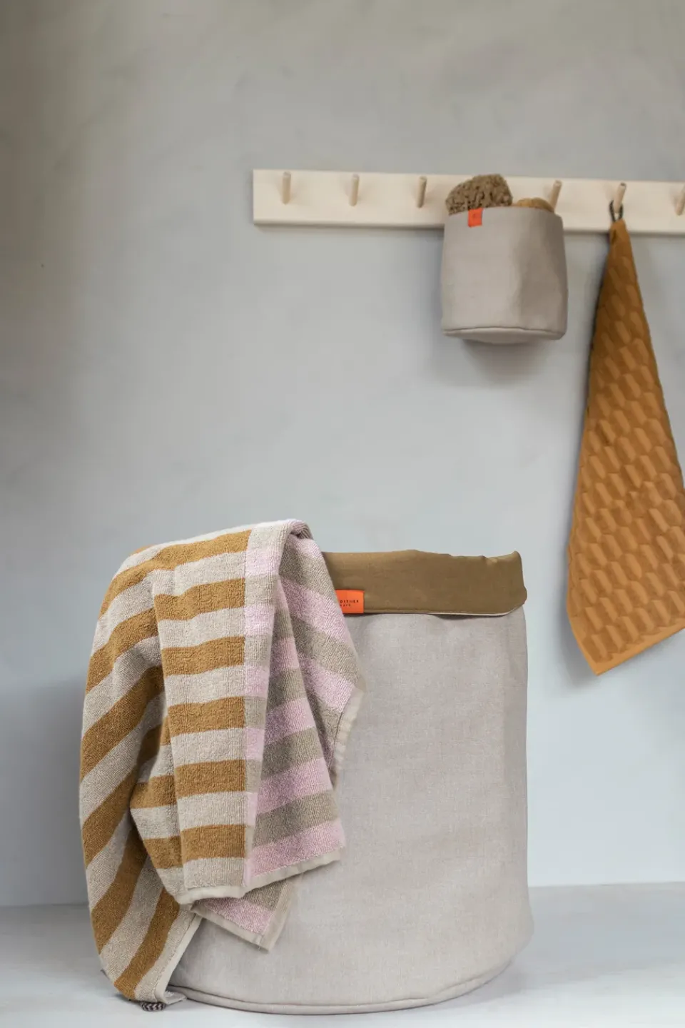 Mette Ditmer Cestos Para La Colada<Cesta de la ropa Sort It, Sand Beige