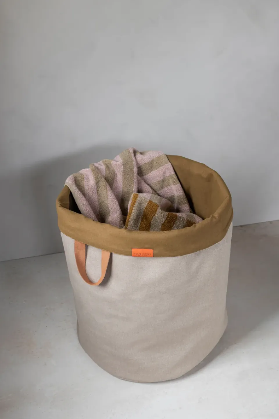 Mette Ditmer Cestos Para La Colada<Cesta de la ropa Sort It, Sand Beige