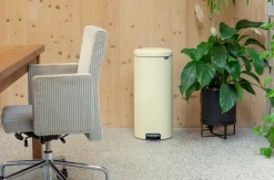 Brabantia Cubos De Pedal|Cubos De Pedal<Cubo de pedal new Icon 30L, Mellow Yellow Amarillo