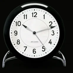 Arne Jacobsen Clocks Despertador AJ Station, , Negro Online