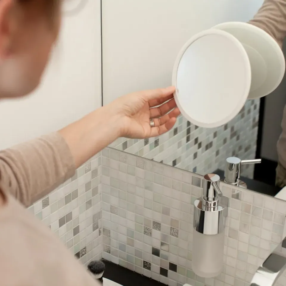 Bosign Espejo de maquillaje AirMirror x5 desmontable con ventosa, Ø16,5 cm Blanco Hot