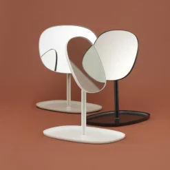 Normann Copenhagen Espejo para tocador Flip, arena Beige Best