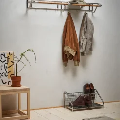 Essem Design Estantes Percheros|Estantes Percheros<Estante sombrerero Funk, Acero inoxidable, roble varilla de roble aceitada Gris