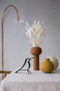 Cooee Design Figura Woody Bird pequeña, roble teñido de Negro New