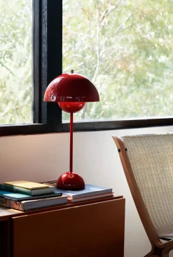 &Tradition Lámpara de mesa FlowerPot VP3, Vermilion red Rojo Outlet