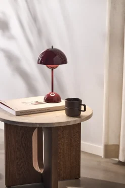 &Tradition Lámpara de mesa Flowerpot portable VP9, Dark plum Púrpura Outlet