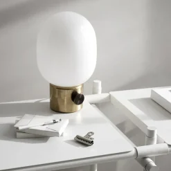 Audo Copenhagen Lámparas De Cama<Lámpara de mesa JWDA, Latón pulido, Small Color doradoBlanco
