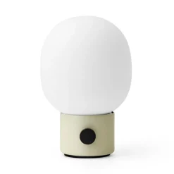 Audo Copenhagen Lámpara de mesa portatil JWDA, Alabaster white Blanco Outlet