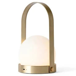 Audo Copenhagen Lámpara de mesa portátil Carrie, latón cepillado Color dorado Outlet