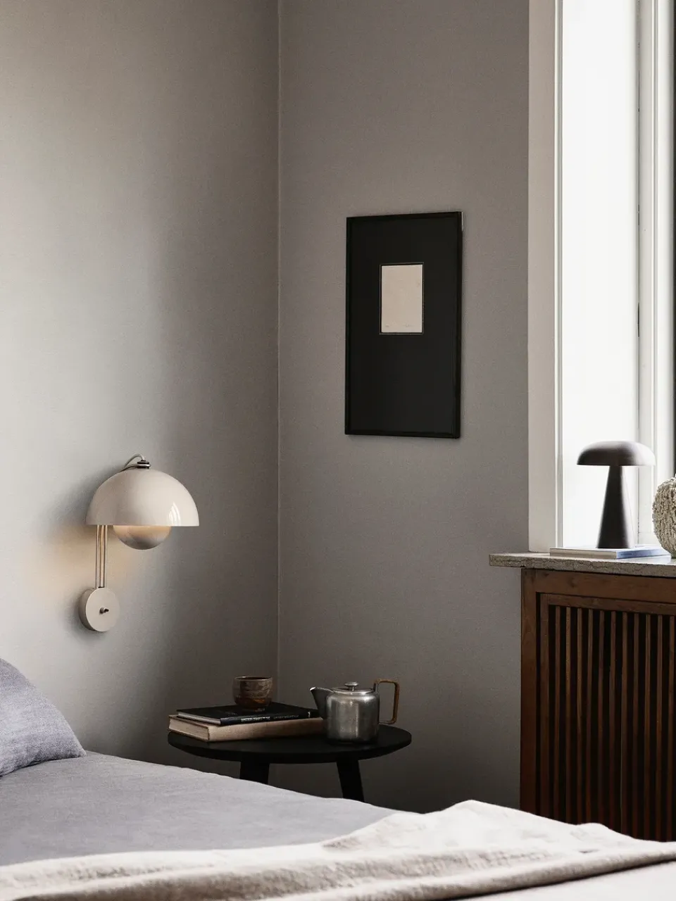 &Tradition Lámpara de pared Flowerpot VP8, Grey Beige New