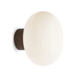 New Works Lámpara de pared Karl-Johan, Smoked oak-White opal glass MarrónBlanco