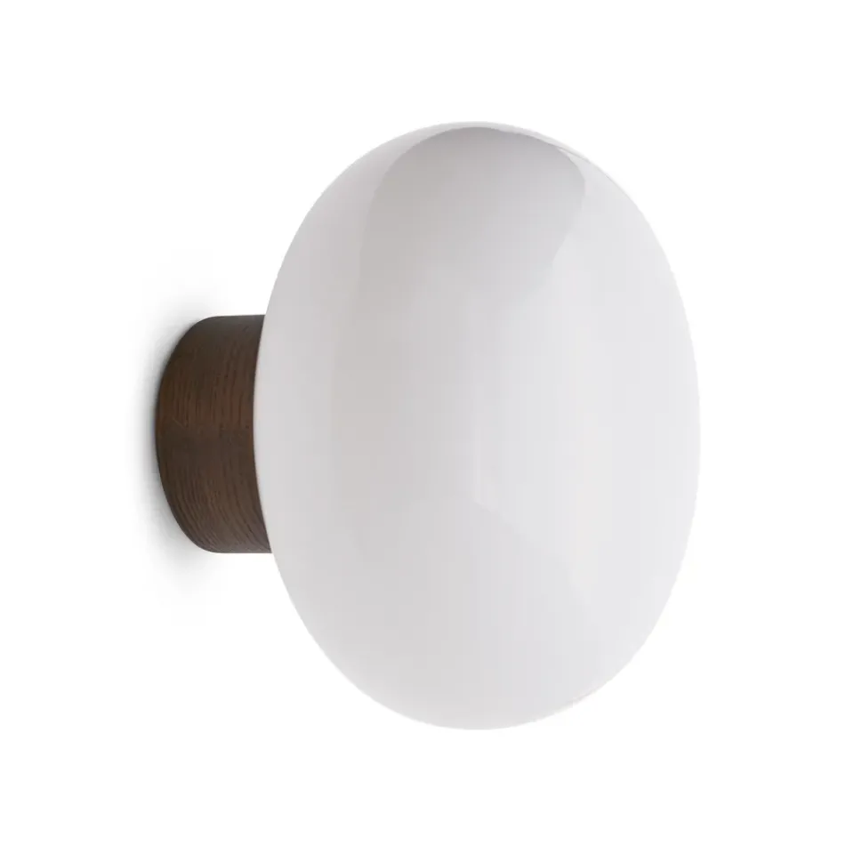 New Works Lámpara de pared Karl-Johan, Smoked oak-White opal glass MarrónBlanco