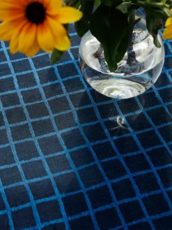 Fine Little Day Mantel Rutig jacquard 147x147 cm, Blue-black AzulNegro