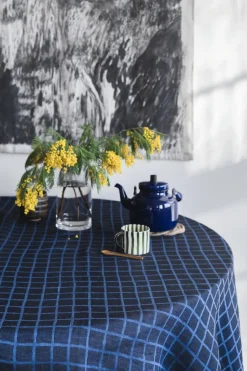 Fine Little Day Mantel Rutig jacquard 147x147 cm, Blue-black AzulNegro