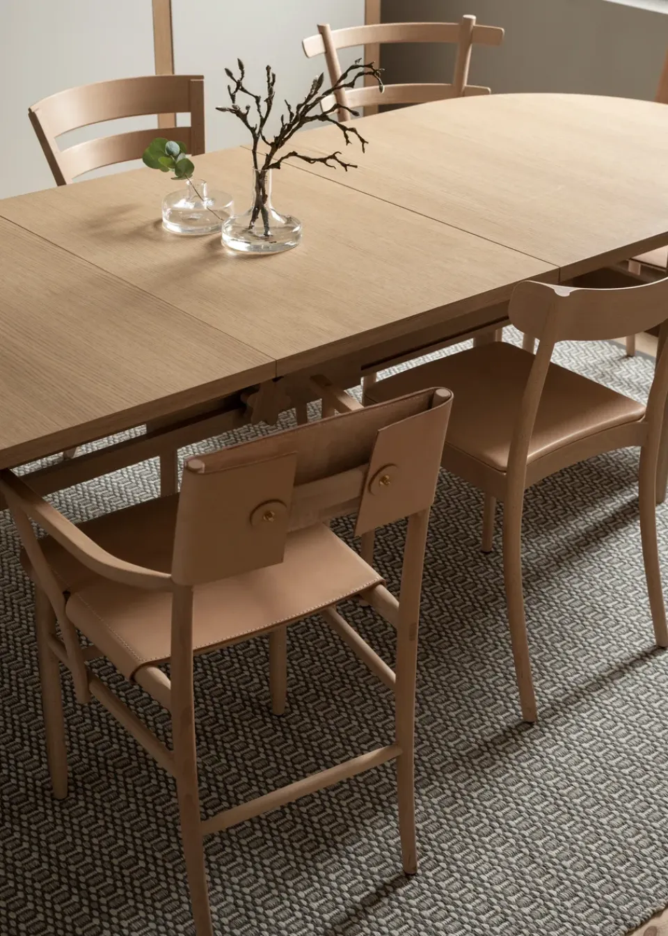 Gärsnäs Mesas De Comedor<Mesa Ateljé, Roble-natural-pomo en roble Beige