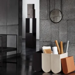 Kristina Dam Studio Mesas Auxiliares<Mesa auxiliar Pedestal, Black Negro