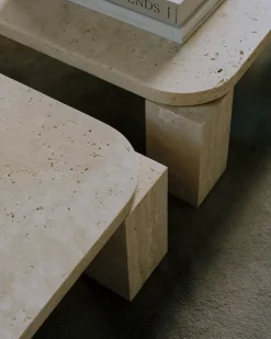 New Works Mesa de centro Atlas 82x82 cm, Travertino sin relleno Beige Sale