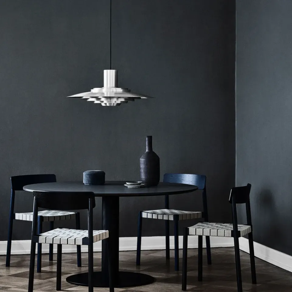 &Tradition Mesa In Between SK12, Roble lacado , base de metal mate Negro Discount