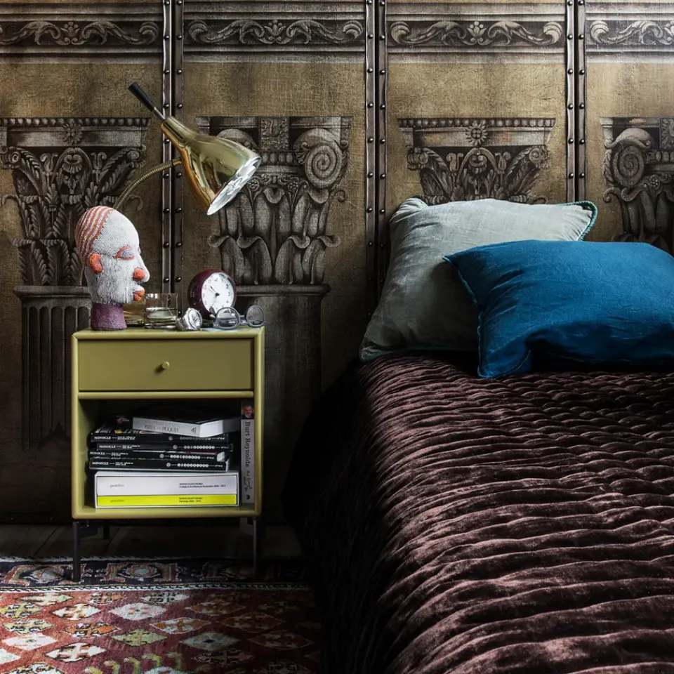 Montana Mesilla de noche Dream, Camomile 159, patas de cromo Amarillo Clearance