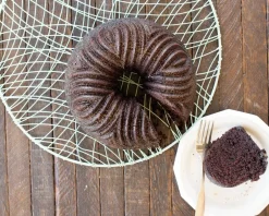 Nordic Ware Molde de horno bavaria bundt, 2,4 L Negro