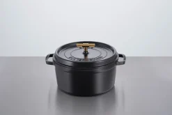 STAUB Ollas De Hierro Fundido|Ollas<Olla hierro fundido Buster & Punch latón, 6,75 L NegroColor dorado