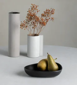 LIND DNA Plato hondo 1 Curve Stoneware 9x22 cm, Black Negro Clearance