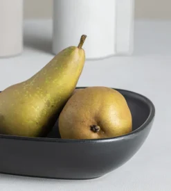 LIND DNA Plato hondo 1 Curve Stoneware 9x22 cm, Black Negro Clearance