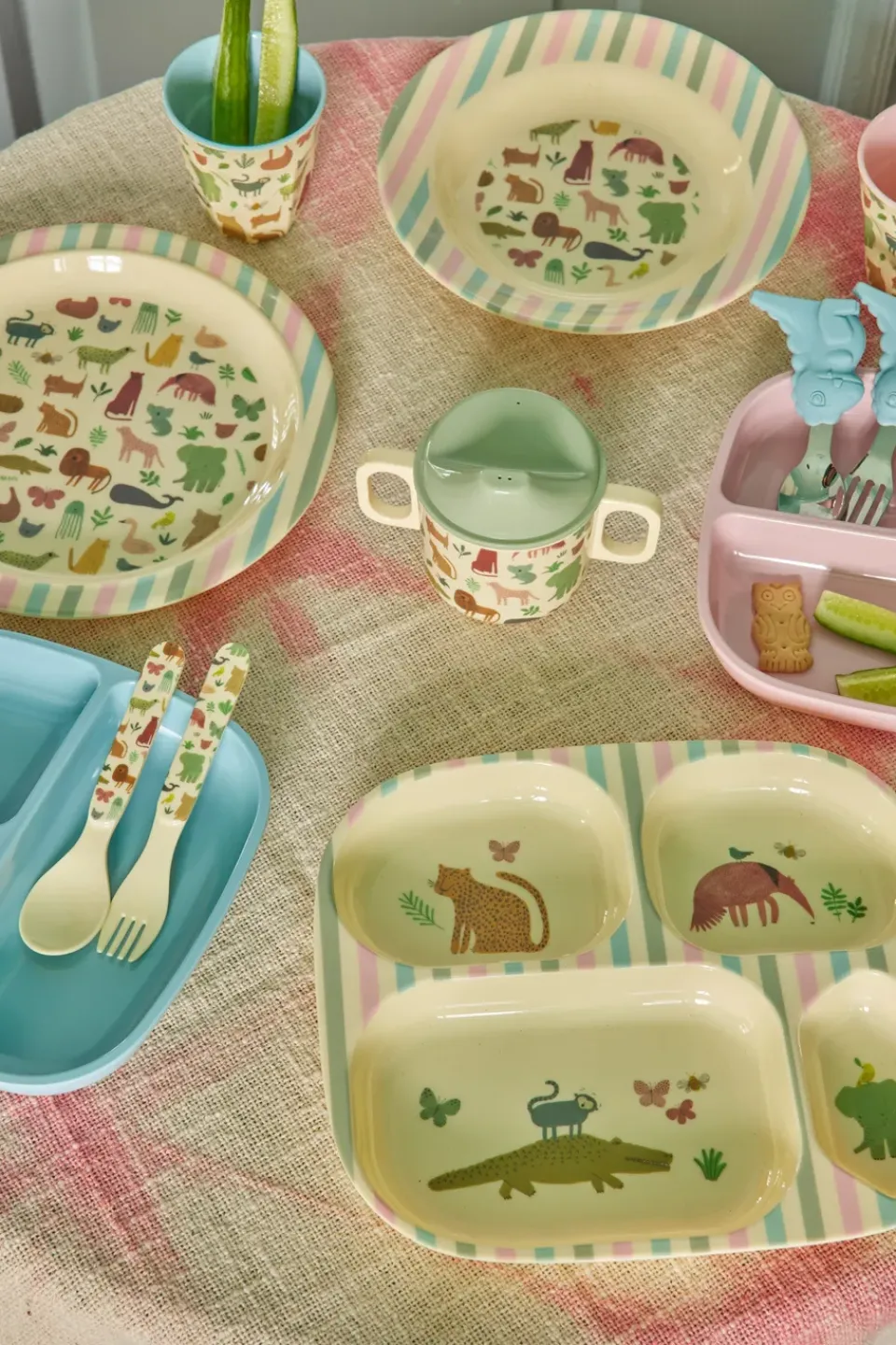 RICE Platos De Plástico|Vajillas Infantiles<Plato infantil melamina 4 compartimientos, Estampado Jungla Dulce Multi