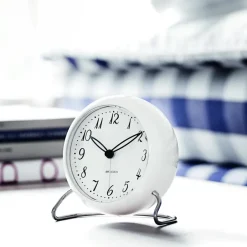 Arne Jacobsen Clocks Reloj de mesa AJ LK, Blanco Clearance