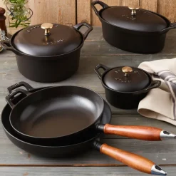 STAUB Sartén con mango de madera Vintage Ø24 cm, Negro Hot
