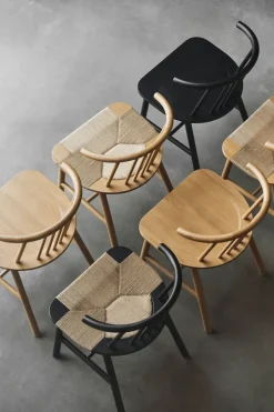 NJRD Sillas<Silla de comedor VIOR asiento trenzado, Roble lacado-natural Beige