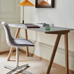 HAY Silla de oficina Neu 10 Upholstery, Red-base giratoria en soft black Rojo Discount