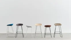 HAY Taburete bajo About a Stool 38, 2.0, Ladrillo suave-estructura de acero blanco Rojo