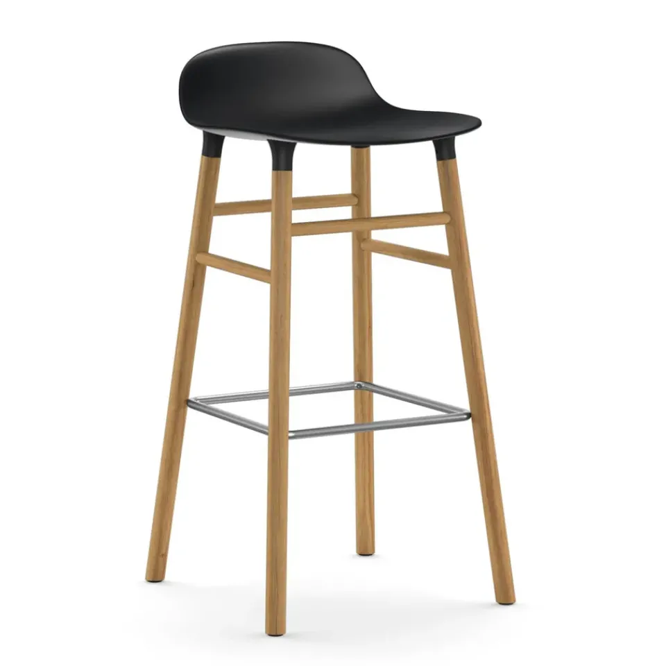 Normann Copenhagen Taburetes Altos<Taburete de bar Form Chair con patas de roble, Negro