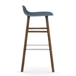 Normann Copenhagen Taburetes Altos<Taburete de bar Form Chair con patas de nogal, Azul
