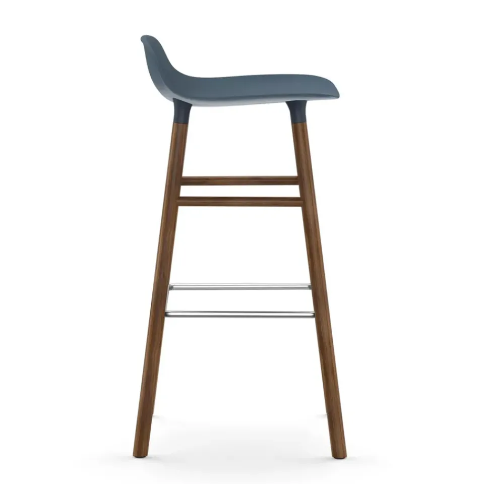 Normann Copenhagen Taburetes Altos<Taburete de bar Form Chair con patas de nogal, Azul
