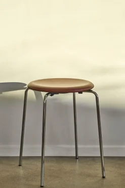 Fritz Hansen Taburetes<Taburete Dot cuero, Chestnut Marrón