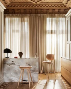 Mater Taburetes Altos<Taburete High Stool Backrest bajo, piel natural, base de roble lacado mate Beige