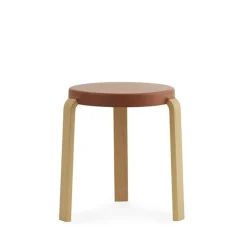 Normann Copenhagen Taburetes<Taburete Tap, Caramel, patas de roble Marrón
