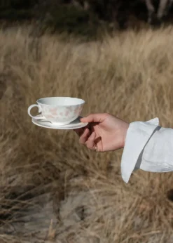 Wik & Walsøe Taza de té y plato Slåpeblom 30 cl, Rosa Blanco