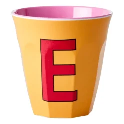 RICE Tazas Infantiles|Tazas De Plástico<Taza melamina mediana letra E 30 cl, Apricot NaranjaRosa