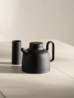 Design House Stockholm Tetera Sand 65 cl, Black clay Negro Sale